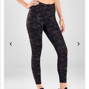 Fabletics High-Waisted Printed Heathered 7/8 Camo